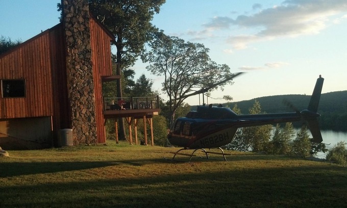 Middle Haddam Casa | Magnífica casa frente al río, completamente privada. * RESERVE 7 NOCHES ¡OBTENGA UN 10% DE DESCUENTO!* *