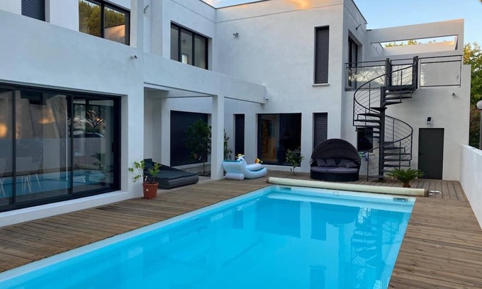 Le Grand Travers Casa | Magnificent villa with private pool and jacuzzi 100 m from the beach