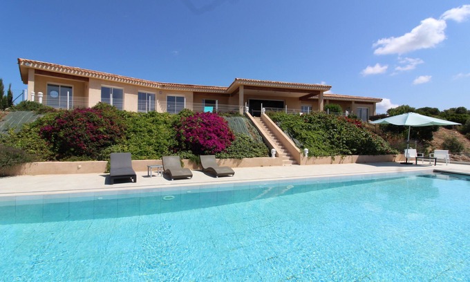 Serra-di-Ferro Villa | Magnífica villa piscina climatizada jacuzzi vista panorámica al mar a 3 km de la playa