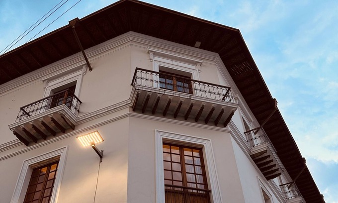 Centro histórico de Quito Casa | Impresionante casa colonial en el centro de Quito con acabados modernos