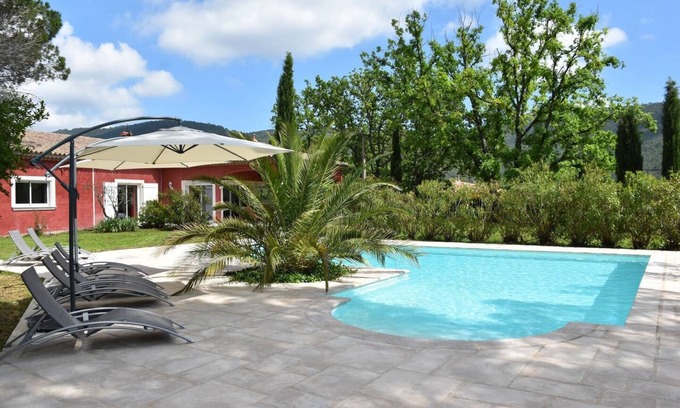 Bargemon Villa | Hermosa villa provenzal en terreno llano con árboles - Piscina tratada con sal