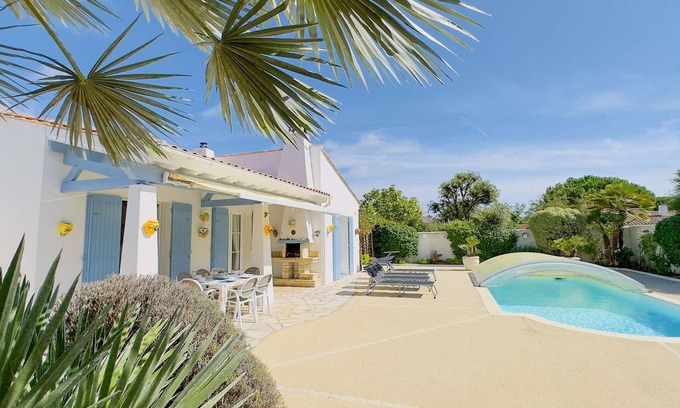 Ars-en-Re Casa | Magnificent villa with pool, garden and parking