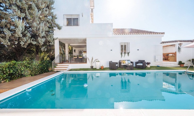 Guillena Villa | Magnifica Villa con gran piscina y jardín con vistas 100% privados en Sevilla