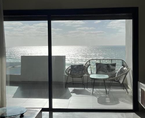 Tamariss Apartamento | Magnifique appartement front mer