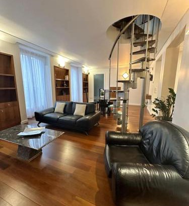 17th Arrondissement Apartamento | Magnifique appartement Paris proche Arc Triomphe