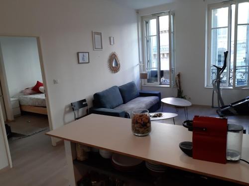Les Grands Carmes Apartamento | Magnifique logement entier T2 vieux port