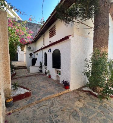 Mers El Kebir Casa | Magnifique Villa La Corniche en bord de mer à Saint rock, Ain El Turk, Oran