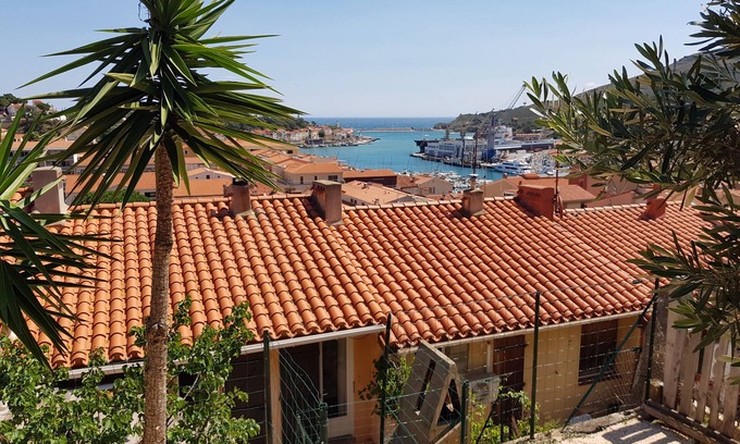 Port-Vendres Casa | Magnifique vue Mer, Maison 3 Chambres, 76 m2, Jardin, Garage, Proche Plages
