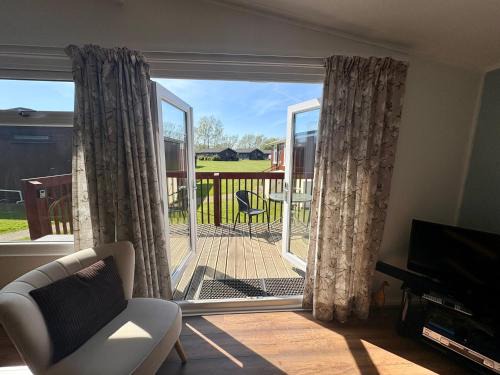 South Cerney Chalet De Esquí | Magnolia Cabin, Pet Friendly, Free Hoburne Passes