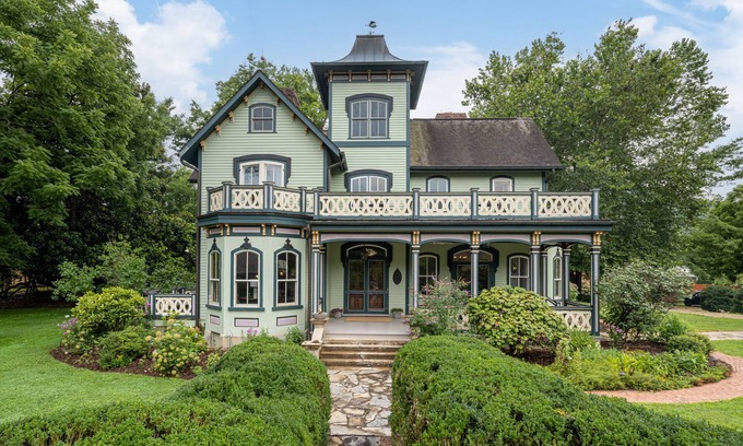 Hot Springs Casa | Magnolia House