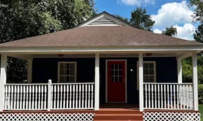 Hattiesburg Casa | Magnolia of Midtown Luxury Home - 1 Mile From USM