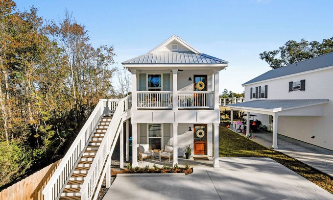 Bay St Louis Casa | Magnolia Suites B & C Bay St Louis Vacation Rental
