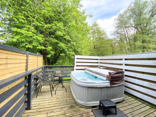 Warminster Casa | Magpie 3 HuntersMoon-Longleat-Warminster-Bath