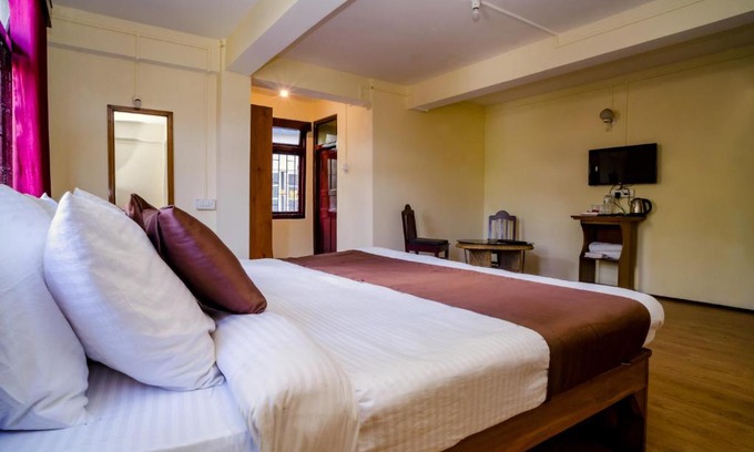 Gangtok Hotel | Magpie Mall Road Residency (MG Marg)