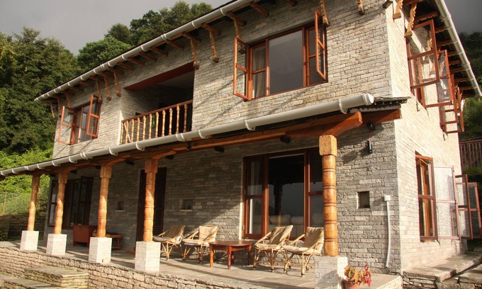 Lumle Casa | Mahakaruna, una hermosa casa con gloriosas vistas a la montaña.