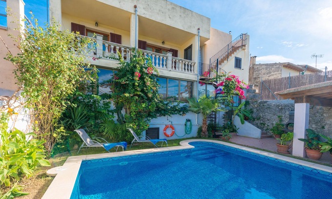 Moscari Villa | MAIA - Fantástica villa con piscina privada y vistas a las montañas. WiFi Gratis
