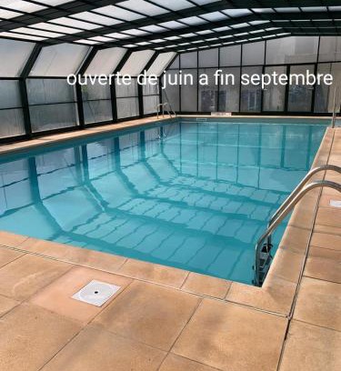 Bielle Apartamento | Mailh- Massibé T2 5 pers climatisation piscine couverte linge de maison inclus parking jardin clos