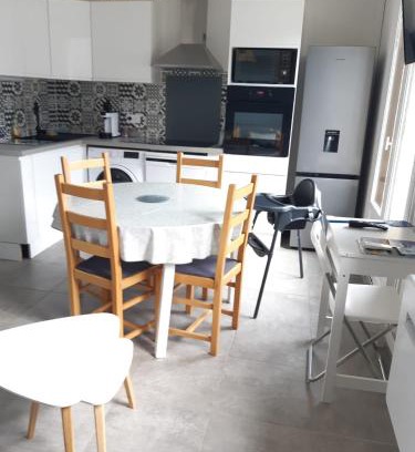 Bielle Apartamento | Mailh- Massibé T2 5 pers près du ski linge de maison inclus parking tout confort jardin clos