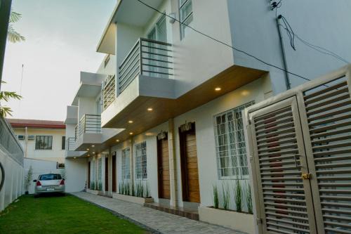 Talomo District Apartamento | MAILZ HAVEN BEAUTIFL 3BR MODERN APRT NEAR SM DOOR-D