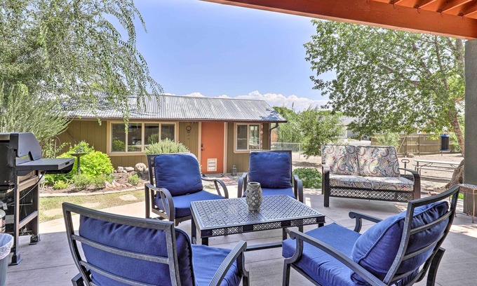 Clarkdale Casa | Main Home + Casita with Rooftop Deck & Patio