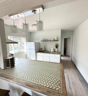 Manitou Springs Apartamento | Main House 3BR Retreat with Kitchen