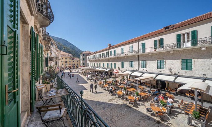 Kotor Old Town Apartamento | Main Square View
