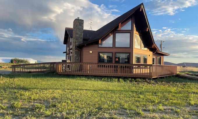 Fort Garland Cabina | Main Street Cabin near Sand Dunes - Fort Garland