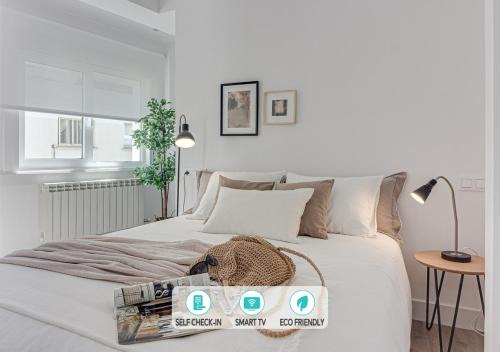 La Coruna Apartamento | Main Street Deluxe