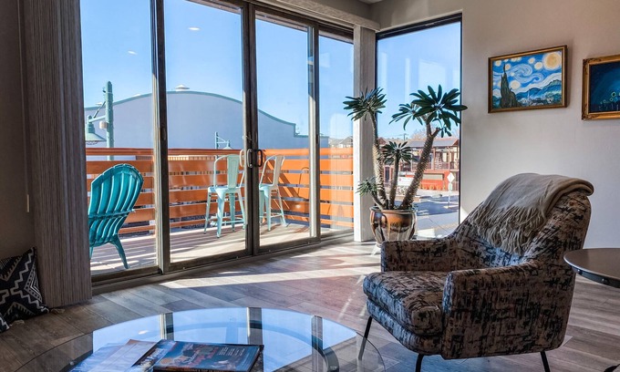 Cottonwood Condominio | Main Street Loft (Luxury 2nd Floor Condo)