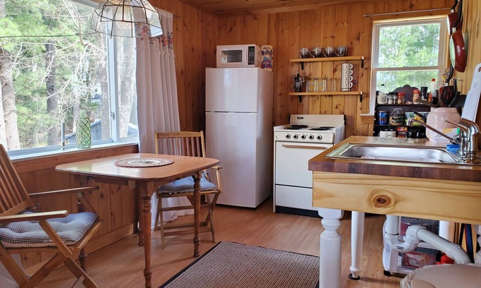 Lyman Casa | Maine Cottage