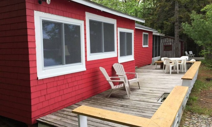 Northfield Casa | Maine Lake House 15 Feet from the water!