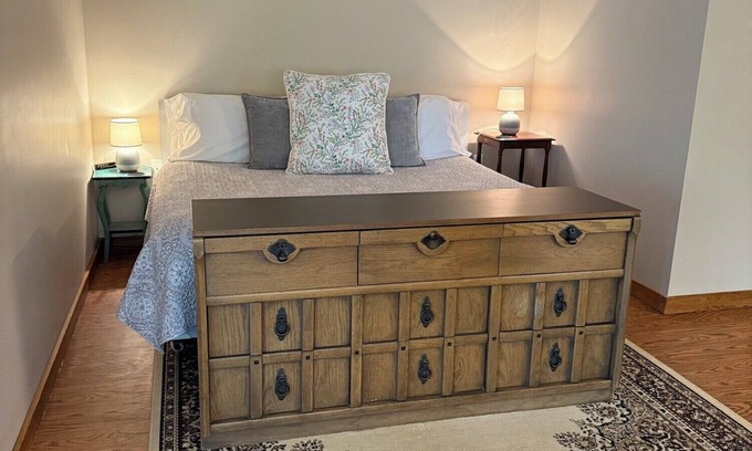 Limerick Apartamento | Maine's Best Kept Secret, Studio Apartment