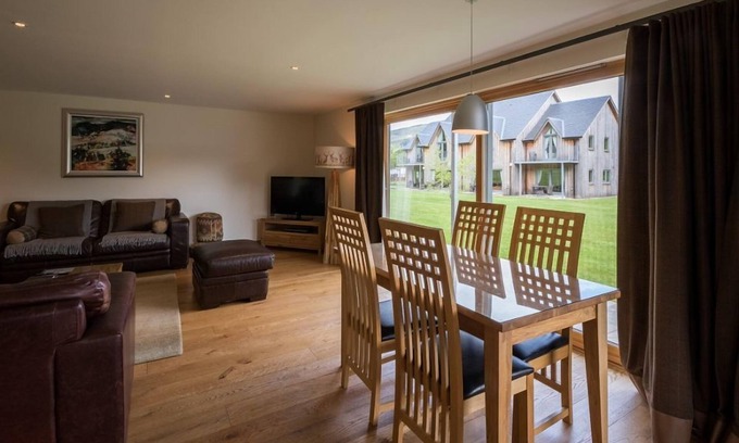 Kenmore Apartamento | Mains of Taymouth, Kenmore ~ 5 * 3 The Gallops - Propiedad en la planta baja - capacidad para 4 personas en 2 habitaciones