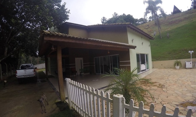 Terra Preta Casa | Mairiporã, alto nivel hasta 61 personas, piscina climatizada, chimenea, 35 minutos desde SP