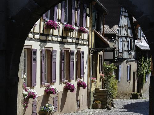 Ammerschwihr Casa | Maison à Colombages au Cœur du Vignoble Alsacien avec Parking et Chauffage Inclus - FR-1-744-23