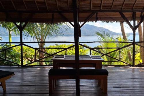 Nosy Komba Casa | Maison éco-lodge l'arbre du voyageur