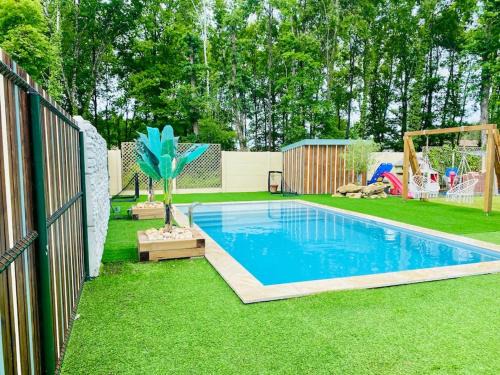 Mios Villa | Maison 3 chambres avec piscine chauffée