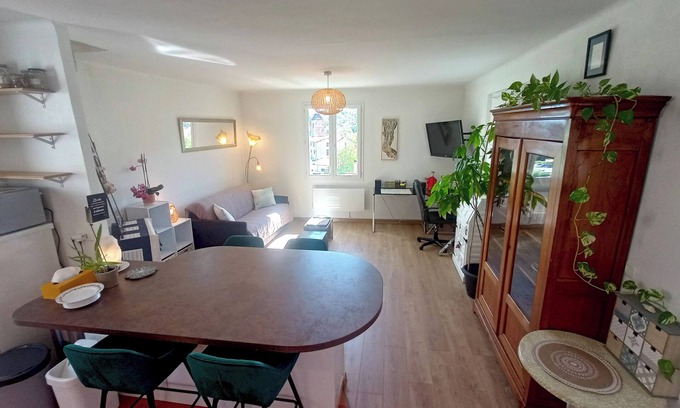 Ria-Sirach Casa | Maison 4 Pers. + Jardin. Village Classé au Pied des Montagnes. Animaux Acceptés
