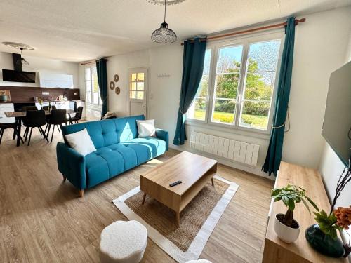 Carhaix-Plouguer Casa | Maison 6 personnes à 2 pas du Canal de Nantes à Brest