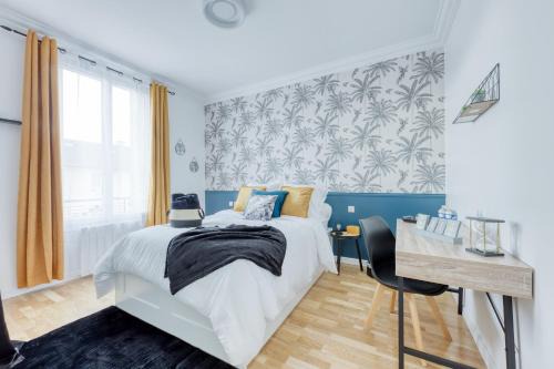 La Courneuve Casa | Maison 8 personnes - Parking - Métro 7 et Rer B à 6 minutes