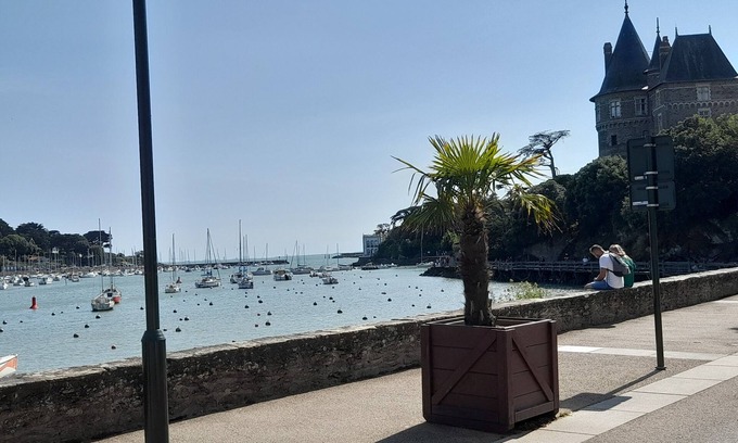 Loire-Atlantique Casa | Maison 90m2 Avec Terrain Clos et Accès Direct à la Mer. Idéal Pour Famille