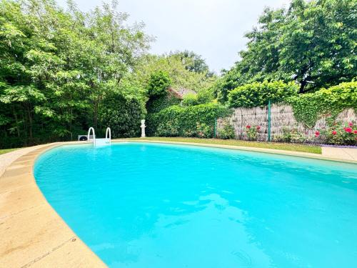 Sille-le-Philippe Casa | Maison Angelo - Piscine - Jardin - 6p