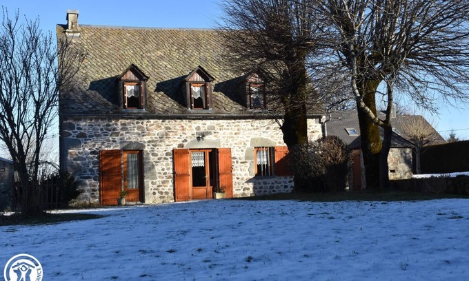 Tauves Casa | Maison au Cœur de la Campagne