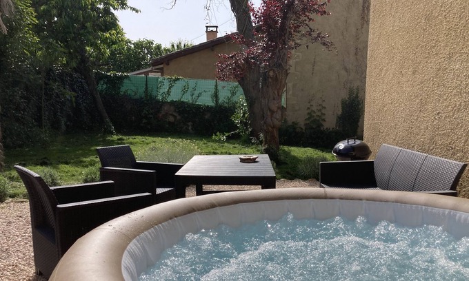 Masseube Casa | Maison au Cœur des Remparts