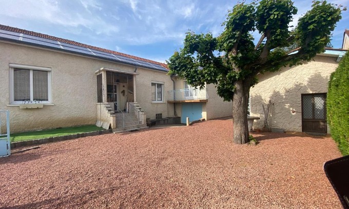 Riorges Villa | Maison au calme, 6 voyageurs