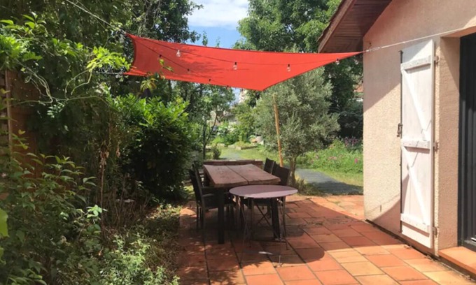 Begles Casa | Maison au Calme Avec Jardin - Proche Gare Bordeaux