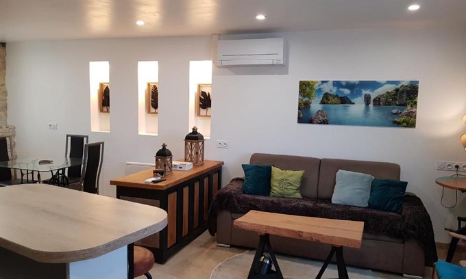 Caderousse Apartamento | Maison au calme en campagne climatisée