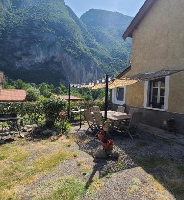 Ornolac-Ussat-les-Bains Casa | Maison au calme avec vue sur montagne