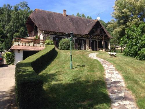 Saint-Pierre-de-Bailleul Casa | Maison au calme à la campagne