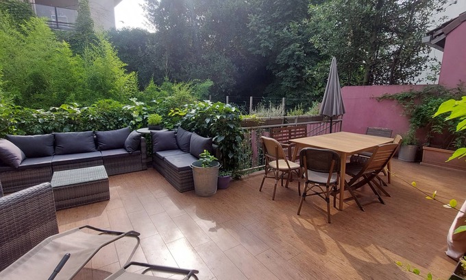 Pantin Casa | Maison Avec Terrasse et Jardin à 5 mn du Métro Hoche